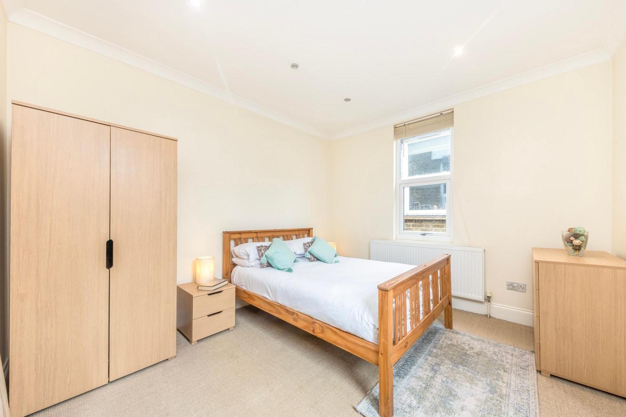 Stylish & Spacious 3 Bed Victorian House Sleeps Up To 7 - Near O2, Museums, Excel, Mazehill Station 12 Mins Direct Into London Bridge Εξωτερικό φωτογραφία